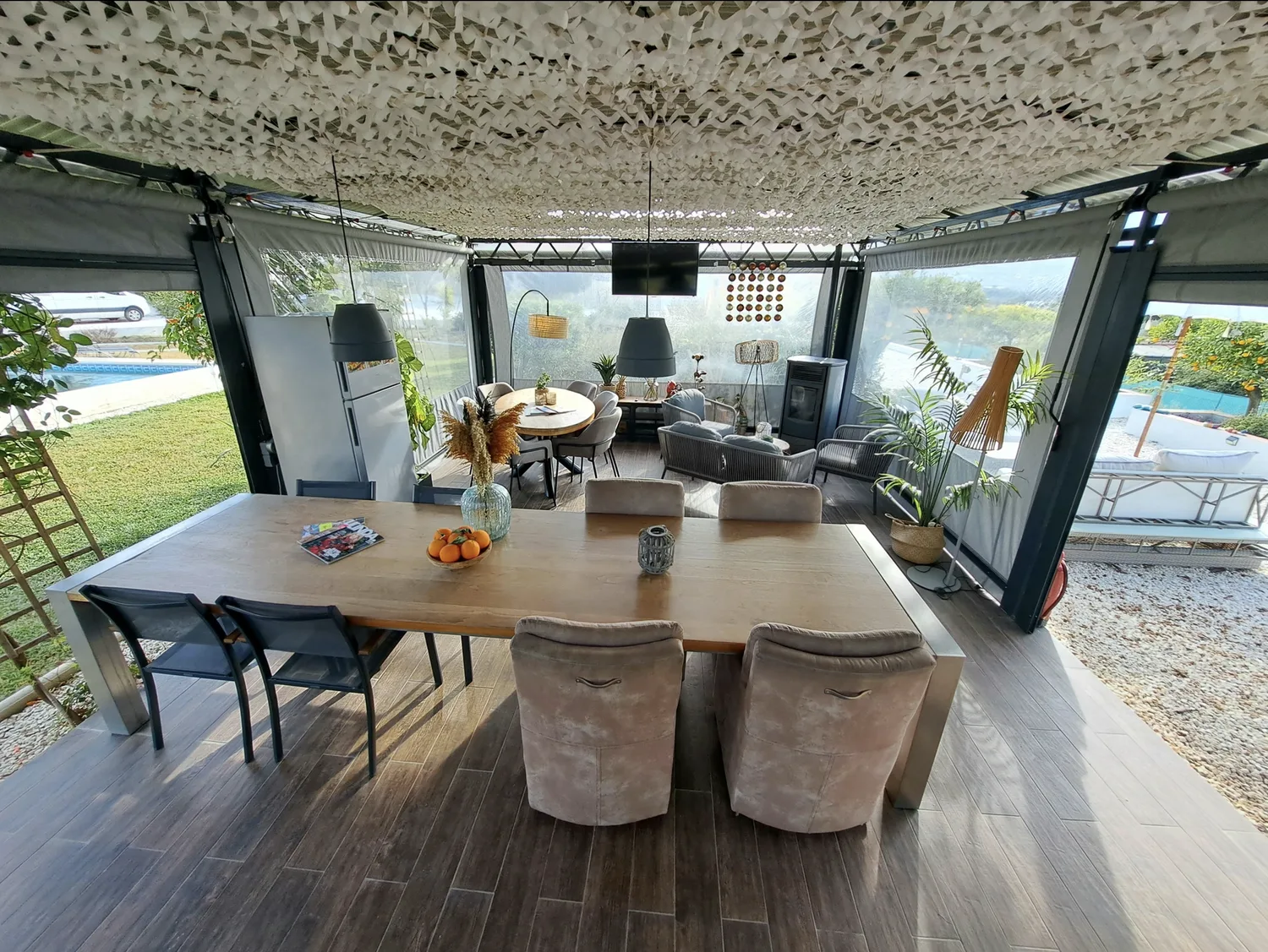 The outdoor lounge