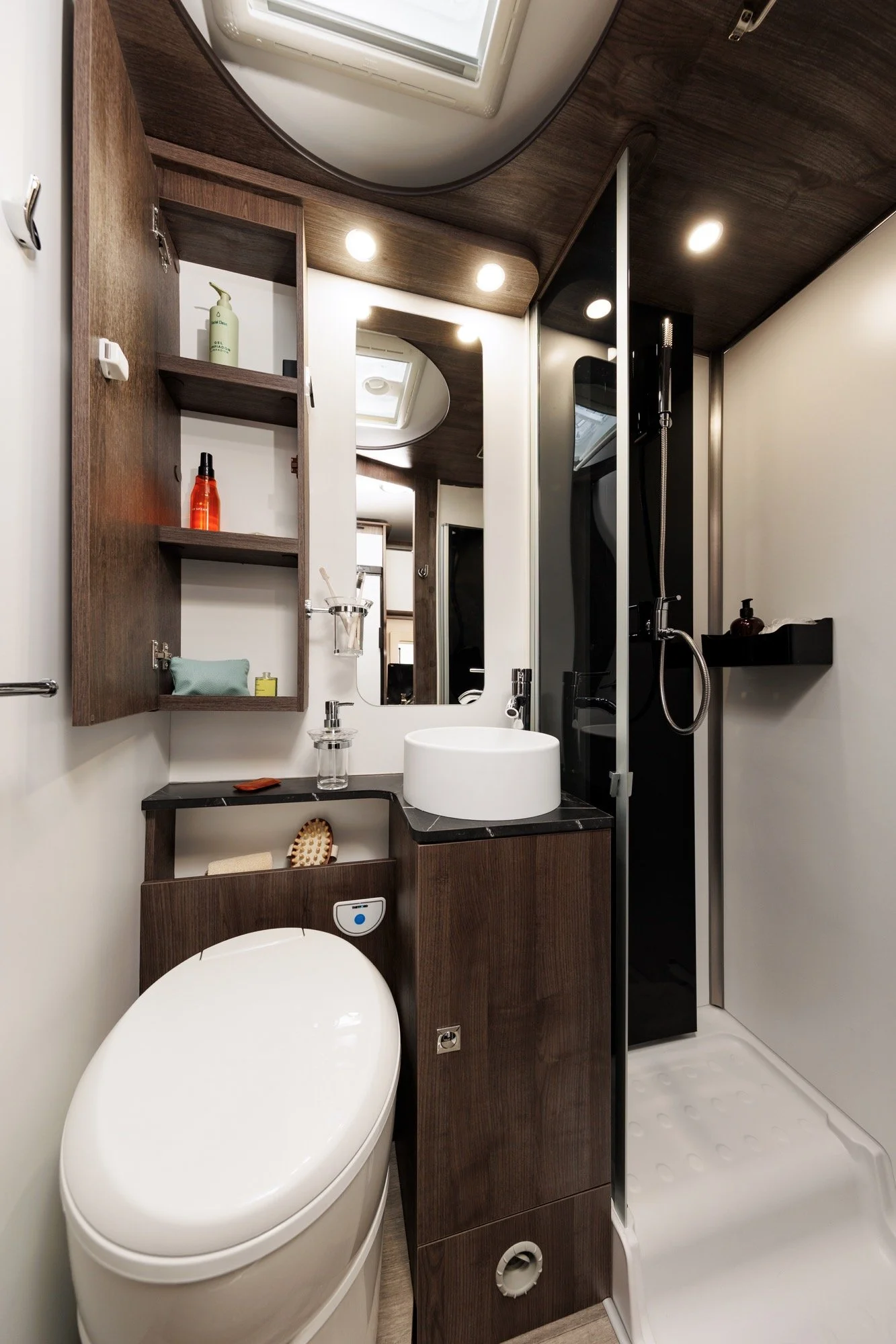 Camper Denia interior