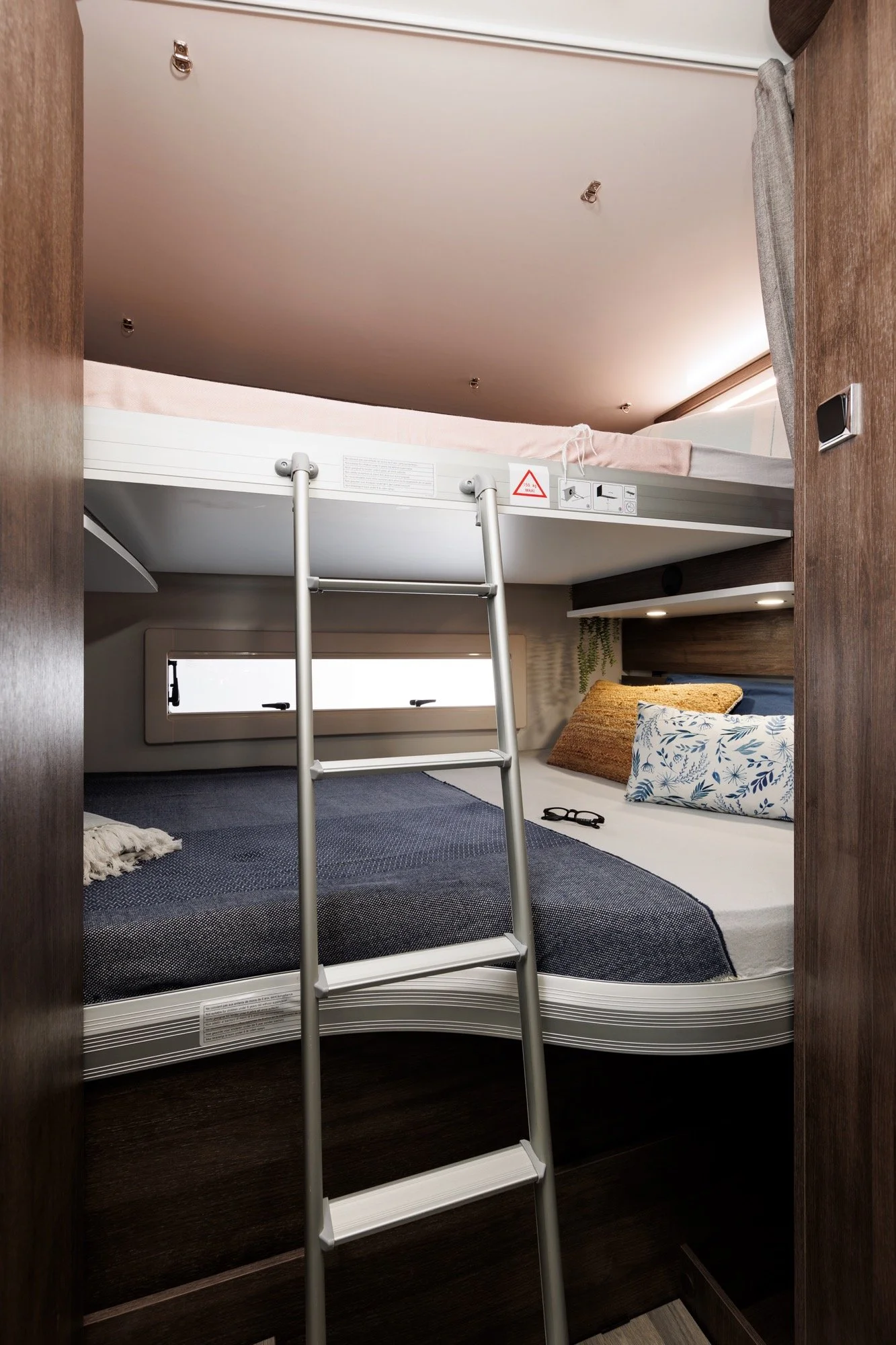 Camper Denia bunk bed