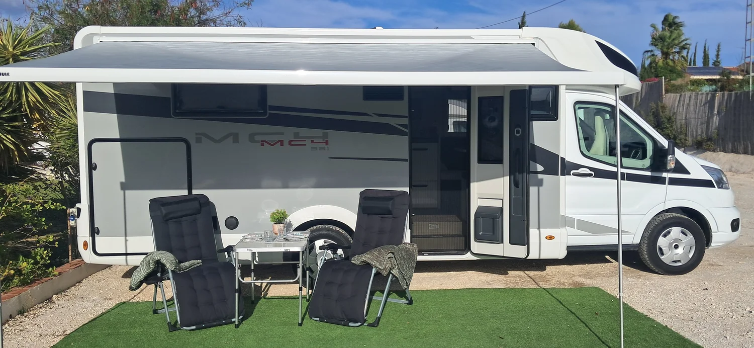 Camper Sevilla interior
