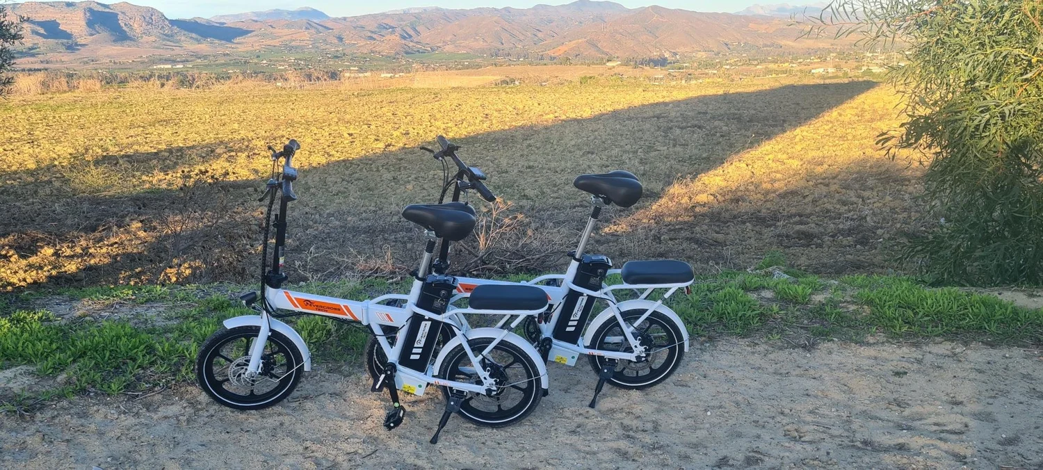 Two electric folding bikes with camper Sevilla